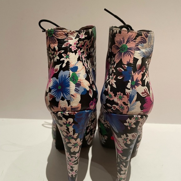 Aldo Agreda Floral Booties Size 6.5 - Picture 4 of 6